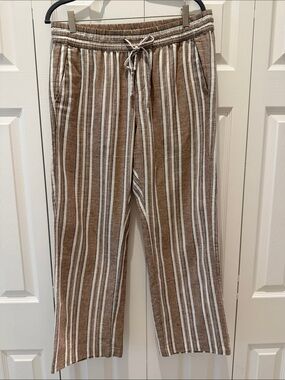 Ann Taylor striped knit pant in beige and white